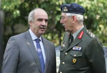 Συνάντηση Μεϊμαράκη με κλιμάκιο του ΠΑΣΟΚ με φόντο την ένταση στο Αιγαίο