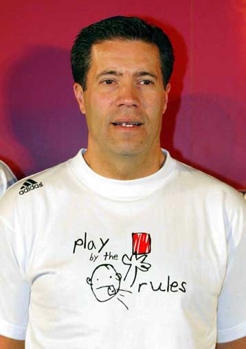 Οι διαιτητές των αγώνων του Ολυμπιακού με την Σεντ Ετιέν