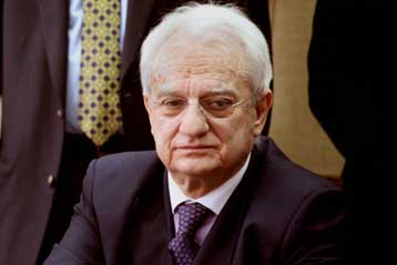 Συμπληρωματικά στοιχεία για το πακέτο ενίσχυσης των αγροτών ζητά η Κομισιόν