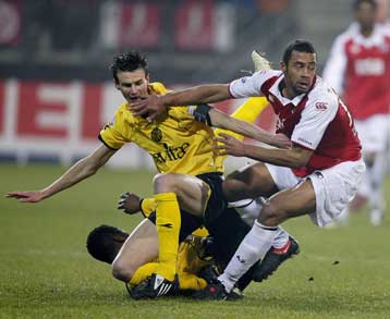 Δύσκολο το έργο της Σταντάρ Λιέγης, δύσκολο της Αλκμααρ