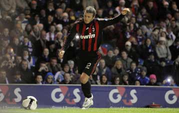 Ο Ντέιβιντ Μπέκαμ θέλει να παραμείνει παίκτης της Μίλαν