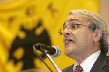 «Θα είχαμε ήδη γήπεδο αν υπέγραφε ο Ντέμης» είπε ο Γρανίτσας