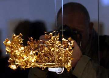 Η έκθεση «Η Κλοπή της Ιστορίας» στο Ευρωπαϊκό Κοινοβούλιο στις Βρυξέλλες