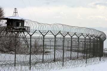 Συνεχίζονται οι συνομιλίες για την αμερικανική αεροπορική βάση στο Κιργιστάν