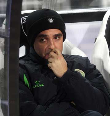 Είμαστε αουτσάιντερ αλλά όλα γίνονται, λέει ο Φερέρα εν όψει Ολυμπιακού