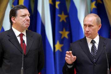 «Ηλεκτρίζουν» τα ανθρώπινα δικαιώματα την επίσκεψη Μπαρόζο στη Ρωσία