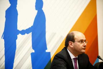 Την Τρίτη οι διαπραγματεύσεις με τη MIG για την Ολυμπιακή