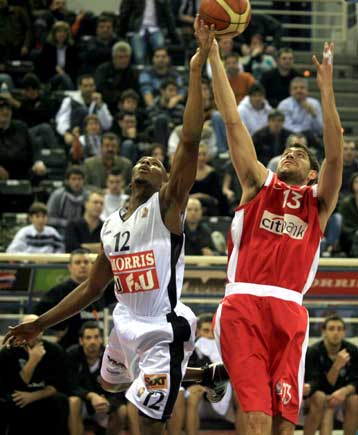 Ο Βούισιτς μίλησε στο τέλος και ο Ολυμπιακός πέρασε νικηφόρα από την Πυλαία