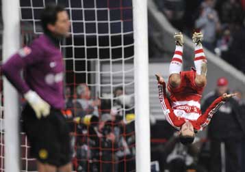 Ο Κλόζε έδωσε τη λύση, βήμα παραμονής για την Κότμπους