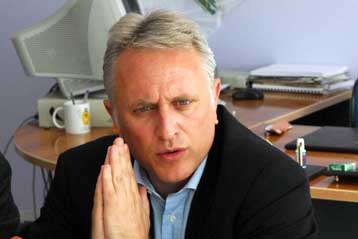 «Δεν πρέπει, δεν μπορούμε και δεν θέλουμε» συγκυβέρνηση με τη ΝΔ, λέει ο Γ.Ραγκούσης