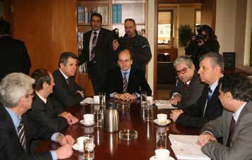 Συνάντηση εμπόρων με τον Κ.Χατζηδάκη με επίκεντρο το ΤΕΜΠΜΕ