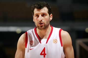 Δύσκολο το ματς με την Πρόκομ προειδοποιεί ο Παπαλουκάς