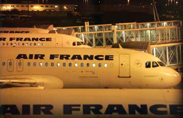 Χωρίς ρεύμα χιλιάδες νοικοκυριά σε Γαλλία και Βρετανία, εξαιτίας της κακοκαιρίας