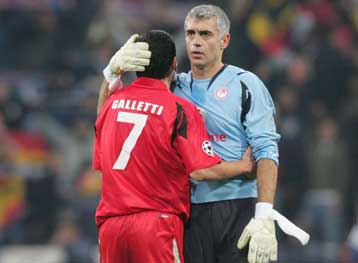 Υπηρέτες του Ολυμπιακού δήλωσαν Νικοπολίδης και Γκαλέτι