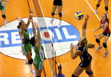 «Εμφύλιος» και στο Τσάλεντζ Καπ ανάμεσα σε Μαρκόπουλο και Παναθηναϊκό