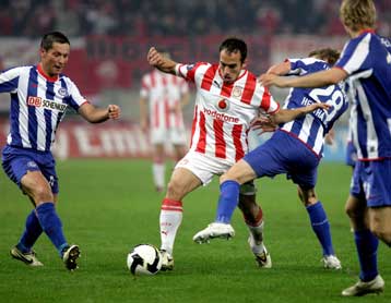 «Μπορούμε να κατακτήσουμε το UEFA» δήλωσε ο Μπελούτσι, στον… αέρα ο Ζεβλάκοφ