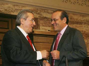 Συνάντηση με εργοδοτικές οργανώσεις με θέμα την εργασιακή ανασφάλεια ζητά η ΓΣΕΕ