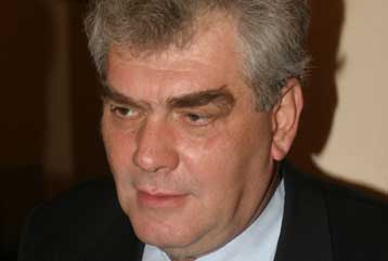 Εμπρηστικός μηχανισμός εξερράγη στην οικία του Δ.Παπαγγελόπουλου