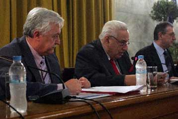 Πρόταση του Αλέκου Παπαδόπουλου για μία νέα πολιτική πλατφόρμα