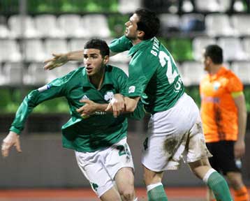 Ο Παναθηναϊκός ανανέωσε με Πετρο-γκολ και Βύντρα και τους ακολουθεί ο Σιμάο