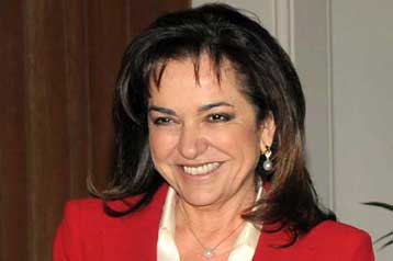 Την Χίλαρι Κλίντον συναντά η Ντόρα Μπακογιάννη στις 25 Φεβρουαρίου