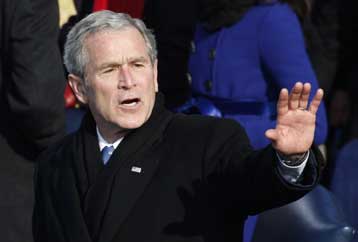 Έλεγχο των μεθόδων Μπους στον πόλεμο κατά της τρομοκρατίας ζητούν οι Αμερικανοί