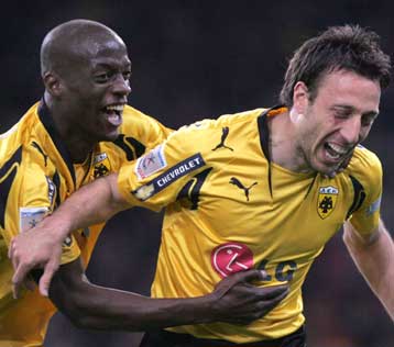 Γεμάτο το «απουσιολόγιο», ανέτοιμοι Καφέ και Εντίνιο