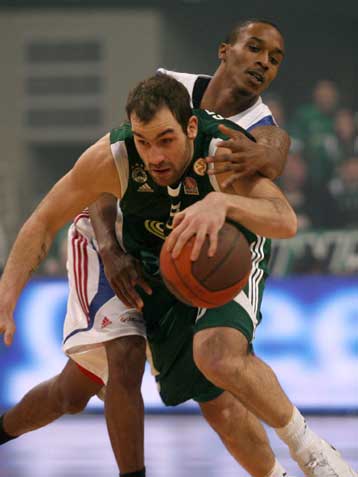 «Ρωμαίος αυτοκράτορας» παρά τον τραυματισμό του Διαμαντίδη