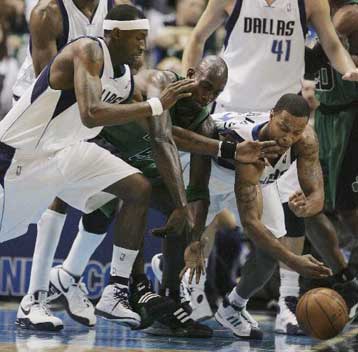 Ανατροπή από τους Σέλτικς και στην εκπνοή οι Μπουλς