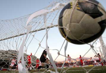 Ολυμπιακός, ΠΑΟΚ και ΑΕΚ ανοίγουν την αυλαία