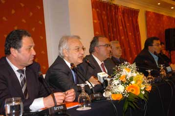 Επεισοδιακή μία ακόμα συνάντηση του Σωτ.Χατζηγάκη με εκπροσώπους αγροτών