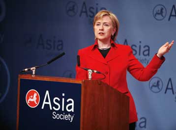 Η Χ.Κλίντον προτρέπει την Β.Κορέα να μην προχωρεί σε «προκλητικές» ενέργειες