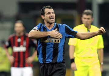 Αλμα τίτλου για την Ίντερ, «σκόνταψε» ξανά η Γιουβέντους, επεισόδια στη Γένοβα