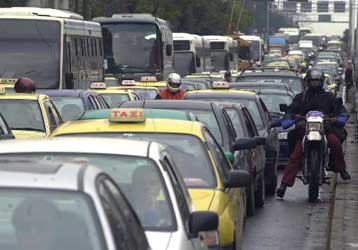 Κυκλοφοριακά προβλήματα στην Αθήνα, καθώς το Μετρό τερματίζει στην Εθνική Αμυνα