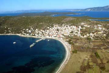 Στο «σφυρί» βγαίνει λόγω κρίσης μικρός «παράδεισος» ανοιχτά της Αδριατικής