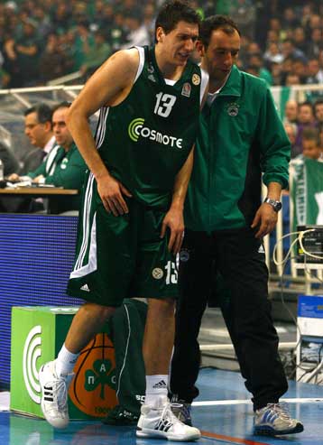 Με Πέκοβιτς αλλά χωρίς Διαμαντίδη ο Παναθηναϊκός κόντρα στον Πανελλήνιο