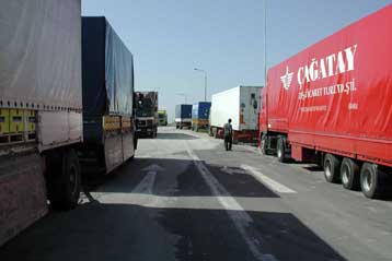 Μηδενική αύξηση στις ελληνικές εξαγωγές το 11μηνο 2008, καταγράφει η Eurostat