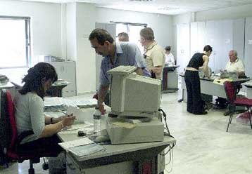 Η μείωση των εισπράξεων από τον ΦΠΑ πιέζει τα τα έσοδα του προϋπολογισμού