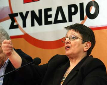 Αντεπίθεση σε όλα τα μέτωπα σήμανε η Αλ.Παπαρήγα από το 18ο συνέδριο του ΚΚΕ