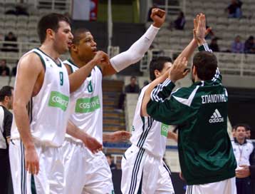 «Πράσινο» πάρτι με Πανελλήνιο ενόψει τελικού με Ολυμπιακό