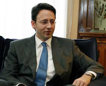 Συνάντηση Πιλάβιου με Μπλάτερ και συνέντευξη στη FIFA