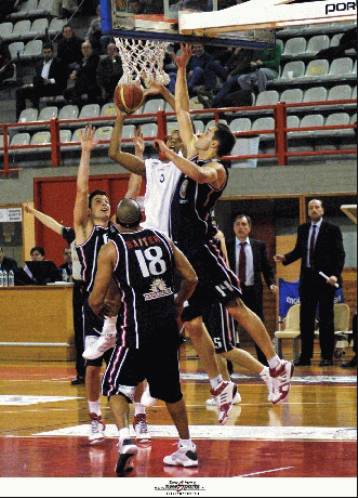 Σε δύσκολη θέση η ΑΕΛ μετά το 79-67 από τον Πανιώνιο