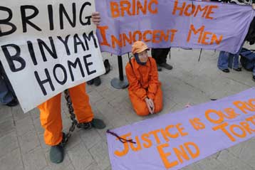 Αρνείται ο Γκ.Μπράουν ότι βασανίστηκε Βρετανός κρατούμενος στο Γκουαντάναμο