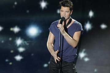 «This is our night» θα τραγουδήσει ο Σάκης Ρουβάς στο διαγωνισμό της Eurovision