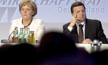 Στροφή της Γερμανίας προς ένα σχέδιο στήριξης των «αδύναμων κρίκων» της ευρωζώνης