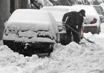 Σφοδρές χιονοπτώσεις σε Αλβανία, Σερβία και Κροατία