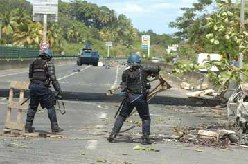 Έκκληση Σαρκοζί για ηρεμία στη Γουαδελούπη