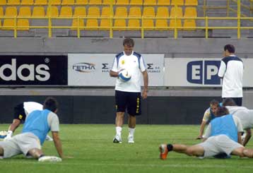 Η με ακούτε ή φεύγετε, το μήνυμα του Μπάγεβιτς