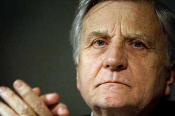 Δεν αποκλείει περαιτέρω χαλάρωση της νομισματικής πολιτικής το Μάρτιο ο Τρισέ