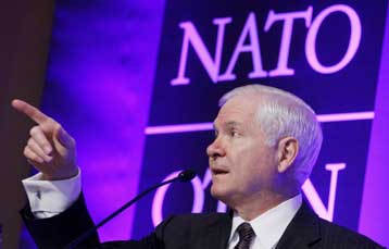 «Θα ληφθούν υπόψη οι ρωσικές ανησυχίες για την αντιπυραυλική» δήλωσε ο Γκέιτς